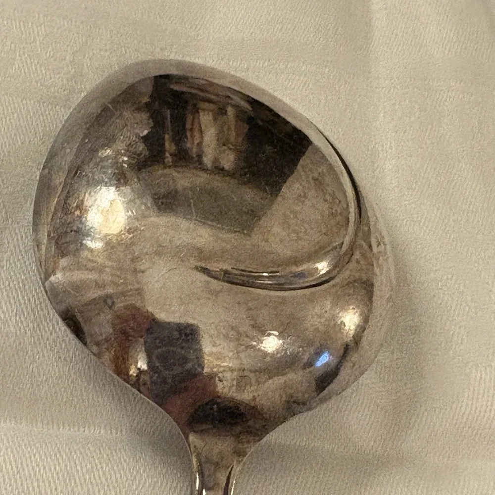 HOLMES & EDWARDS Deep Silver Serving‎ Spoon 9